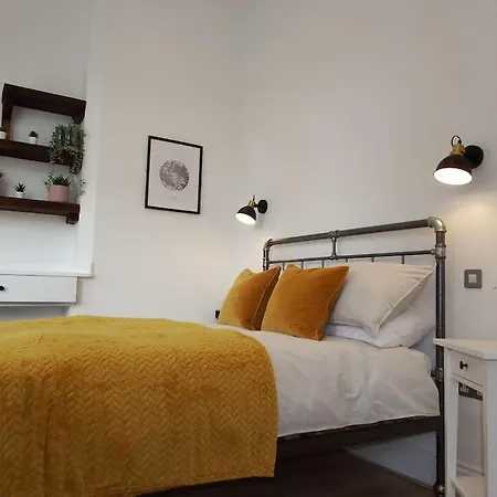Newly Renovated Stunning Warehouse Apartment Bournemouth Exterior photo