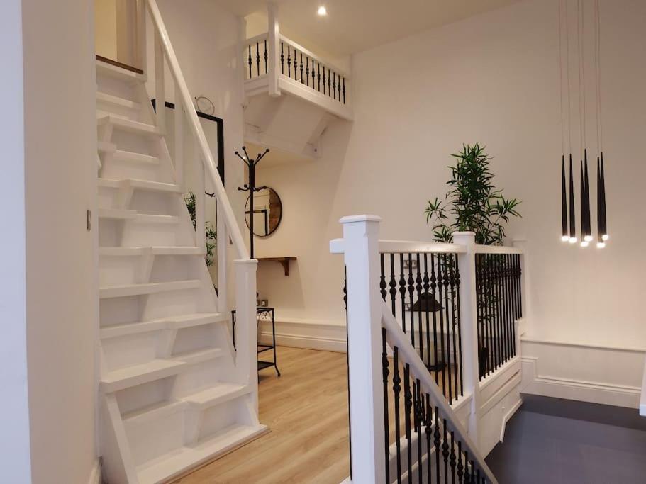 Newly Renovated Stunning Warehouse Appartement