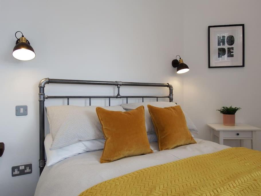 Апартаменты Newly Renovated Stunning Warehouse *