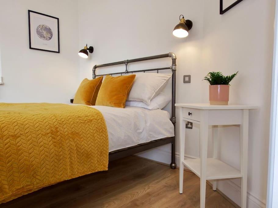Newly Renovated Stunning Warehouse Апартаменты *