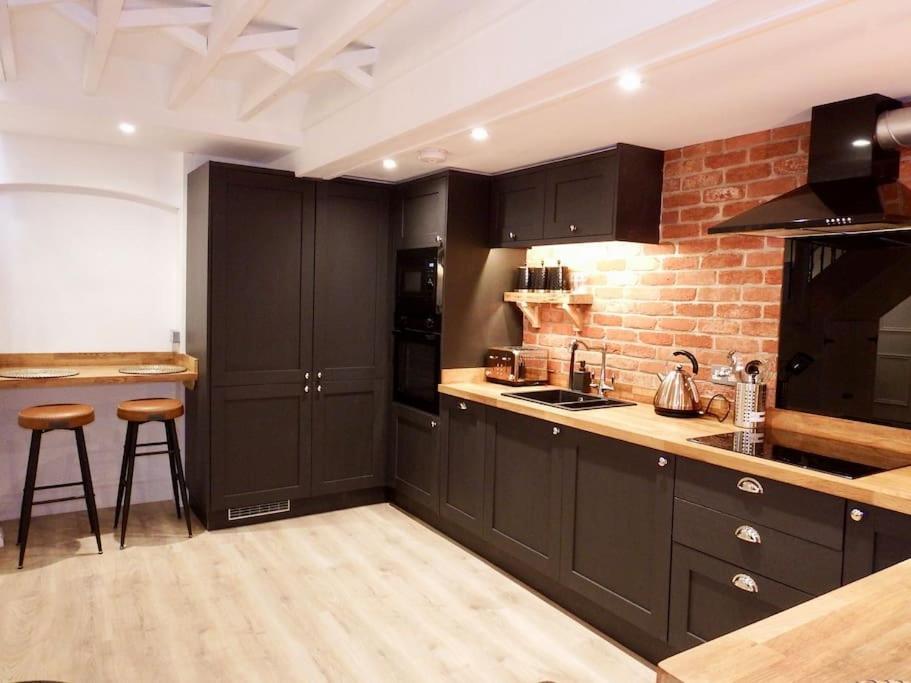 Апартаменты Newly Renovated Stunning Warehouse