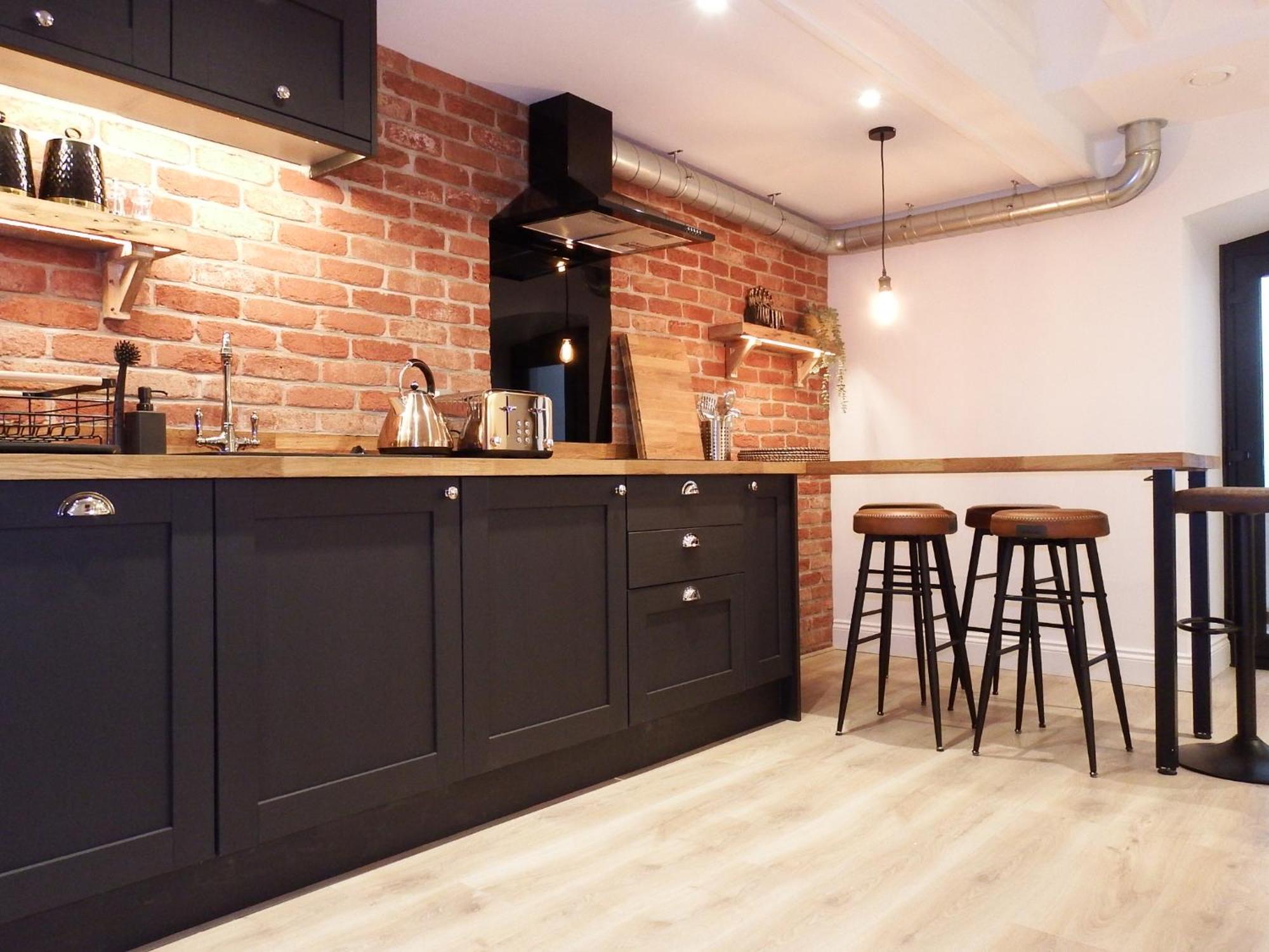 Newly Renovated Stunning Warehouse Борнмут